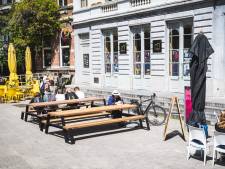 Minardschouwburg heeft eindelijk een (klein) terras. “Enkel bediening bij voorstellingen, anders vrij te gebruiken”