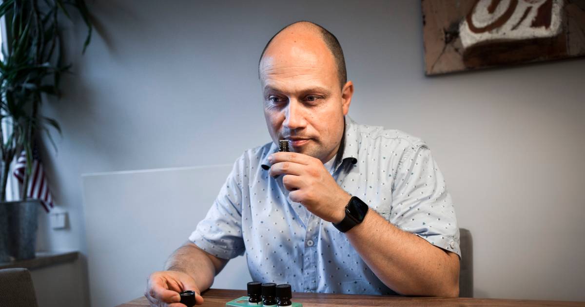 KNO-arts Mark rook wekenlang amper wat na corona, maar geurtraining gaf ...