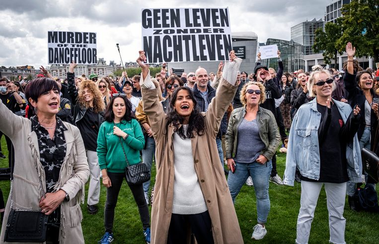 Koninklijke Horeca Nederland verliest kort geding tegen de Staat, sluitingstijd blijft 00:00