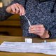Geëxplodeerde vraag naar zelftests leidt tot lege schappen, maar dat ligt niet aan tekorten