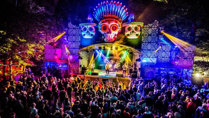 Openluchttheater Hoessenbosch presenteert  nieuw programma en een eigen boek