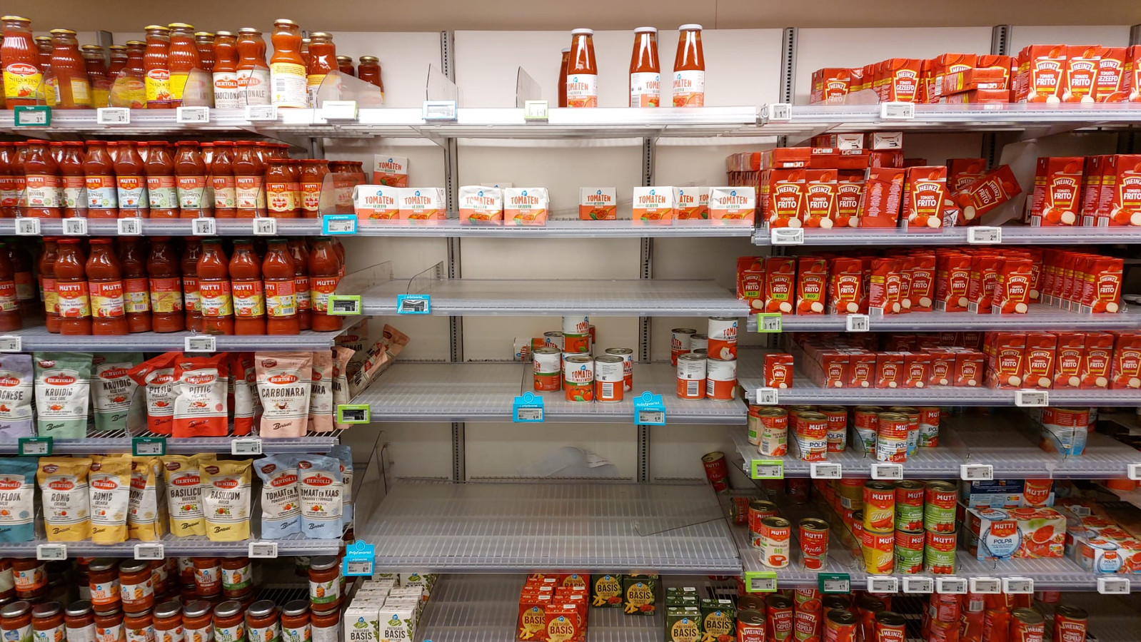 Pijnlijk lege schappen bij Albert Heijn: steeds meer boodschappen raken ...