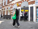 Zij krijgen een jaar lang 1000 euro per maand, zonder er iets voor te hoeven doen