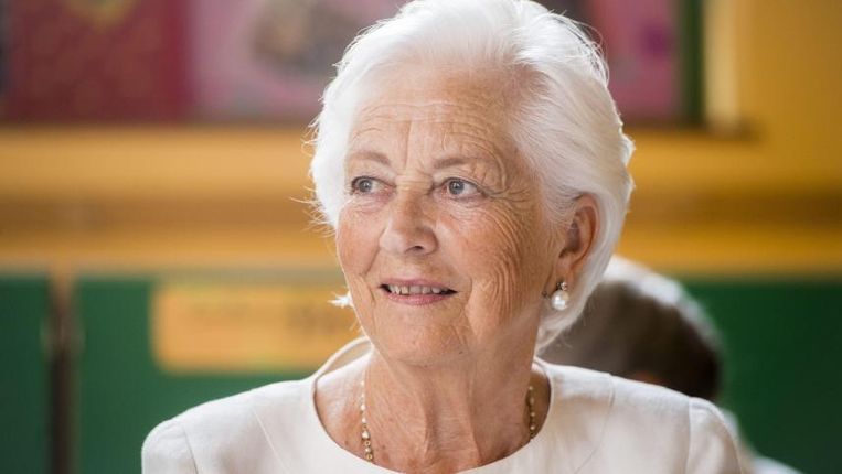 Paola in de documentaire ‘Paola, côté jardin’. Maker Frédéric Deborsu: ‘Ik ben eigenlijk wel blij met de afloop. Dat die twee elkaar teruggevonden hebben.’ Beeld RTBF