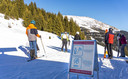 2021-12-17 10:44:03 FOTO 17-12-2021 SERFAUS-FISS-LADIS - Wintersporters in het skigebied van Tirol. Het nieuws over een dreigende quarantaineplicht in Oostenrijk veroorzaakt veel ophef en onrust onder Nederlandse wintersportgangers. ANP LEX VAN LIESHOUT