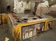 Un thermopolium, “fast-food” antique, découvert intact à Pompei