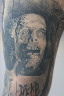 Op Jordy's been zijn personages van 'The Walking Dead' getatoeëerd.