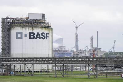 BASF ziet winst en omzet duidelijk stijgen in eerste kwartaal