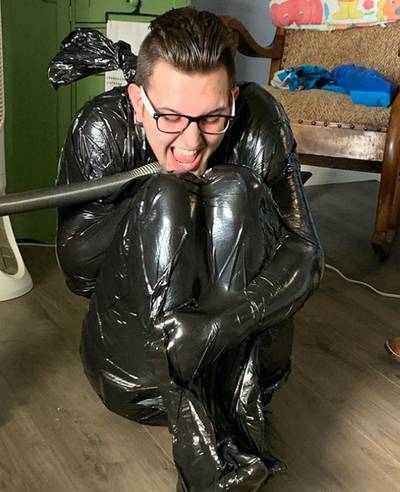 Nieuwe ‘Vacuum Challenge’ hilarisch, maar ook levensgevaarlijk