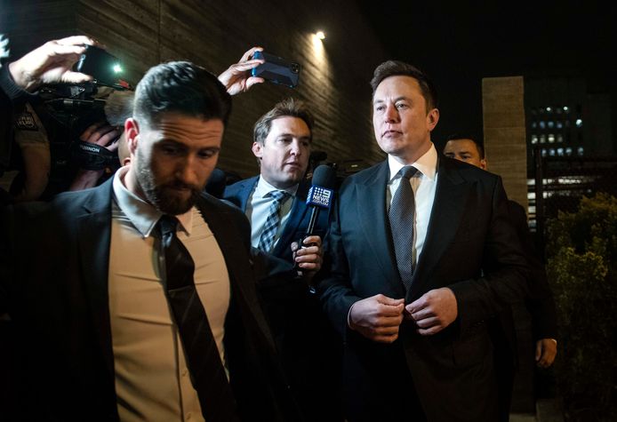 Elon Musk na de eerste procesdag gisteren in Los Angeles.