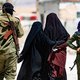 IS-vrouwen willen afdwingen dat Nederland hen ophaalt uit Syrische kampen