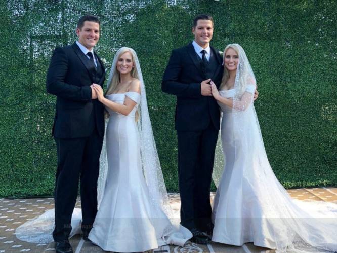 Identieke tweelingzussen trouwen met identieke tweelingbroers in gezamenlijke ceremonie: "We gaan allemaal samen in een huis wonen"
