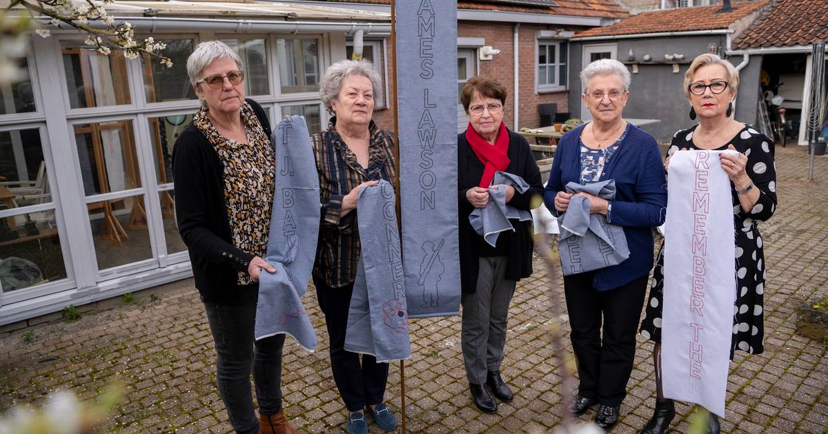 Vriendinnen borduren voor gesneuvelde bevrijders: ‘Zij hebben hun leven voor ons gegeven’