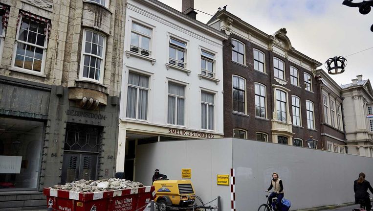 Het nieuwe werkadres van prinses Beatrix aan het Noordeinde in Den Haag. Het pand wordt voor bijna een miljoen euro verbouwd. Beeld anp