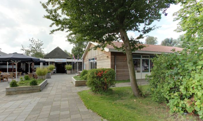 Het voormalige StayOkay-hostel in Heeg.