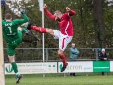 AZSV in beker tegen Brakkenstein, RKZVC thuis tegen Juliana’31