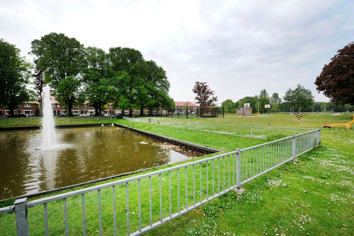 De locatie van het nog te bouwen buurtcentrum in Dolphia.