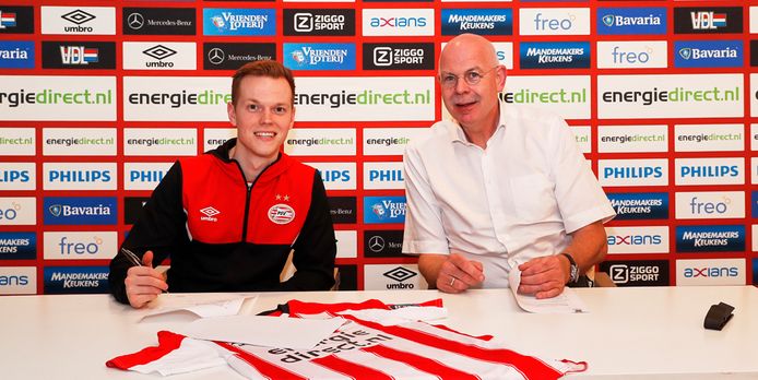 Tony Kok en Toon Gerbrands. PSV verbrak het contract met e-gamer Kok al na twee dagen.