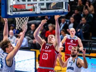 Antwerp Giants zonder problemen voorbij Hammers Zwolle (57-81), eerste speelminuten voor Ferdinand Zylka.