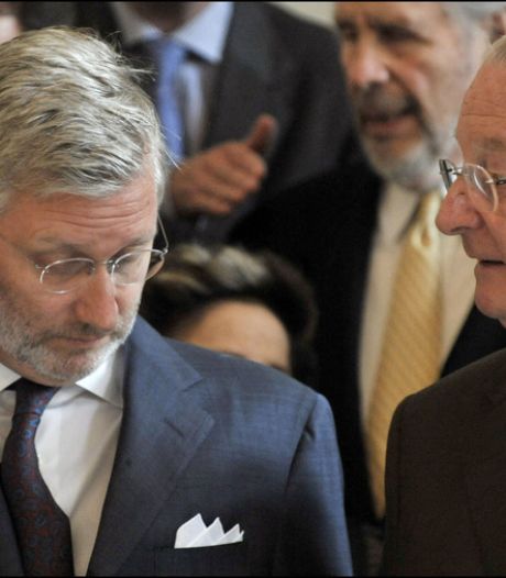 Albert II "pense à passer le flambeau"
