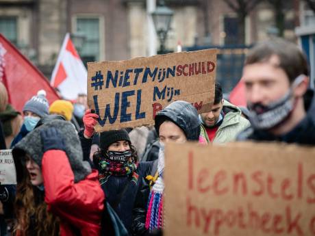 Huidige studenten over afschaffen leenstelsel: 'Ik voel me behoorlijk genaaid’