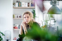'Ze had zo'n krachtige blik', was Christels eerste reactie toen Iris aanbood haar nier te doneren. Inmiddels herstel Iris thuis aan van de operatie.