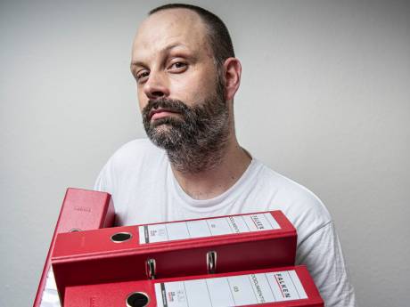 Verbod op ‘goor pedohandboek’, deze Tukker kan het nauwelijks geloven: ‘Kippenvel!’
