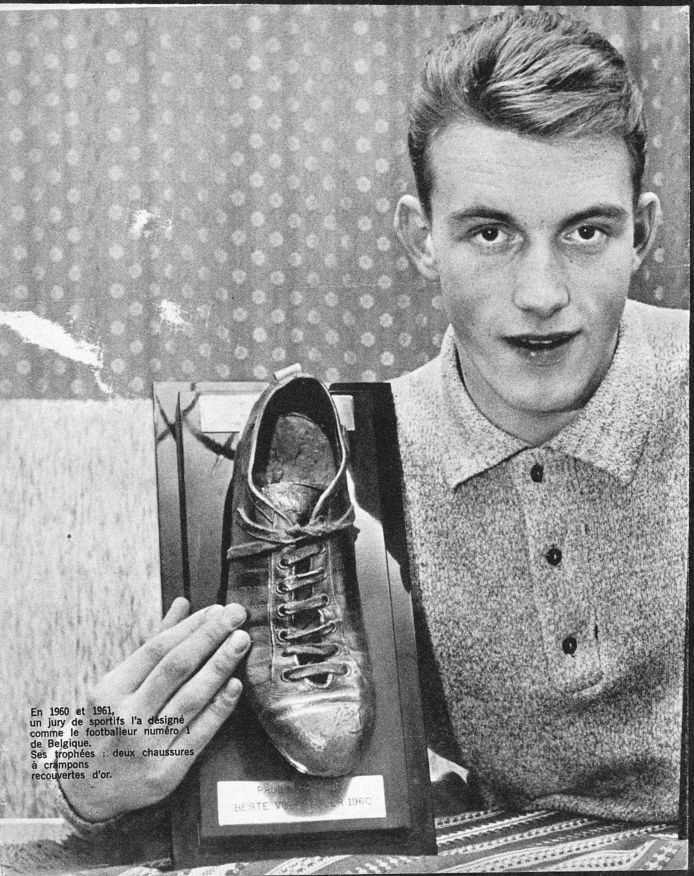 Paul Van Himst met z'n Gouden Schoen in 1960.