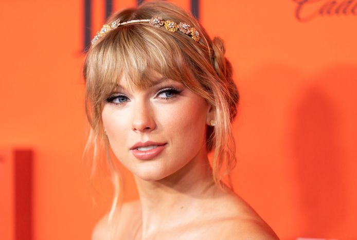 Het oude platenlabel van Taylor Swift, Big Machine Records, ontkent dat de zangeres haar eigen muziek niet mag gebruiken.