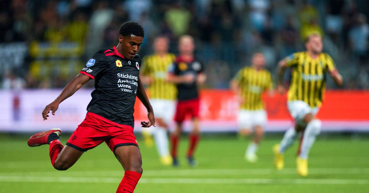 Nathangelo Markelo maakt familie trots met debuut voor Curaçao: ‘Het ...