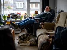Zwaardere rolstoel met allerlei snufjes brengt Jonny straks tot Zwillbrock: ‘Eerst een rondje met Eros’