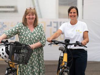 Verpleegkundigen maken gebruik van elektrische fiets in Hasseltse binnenstad: “Een oplossing om op tijd tot bij onze patiënten te geraken”
