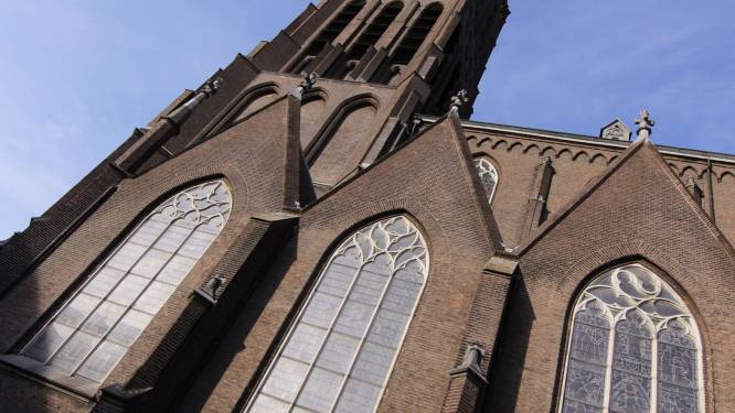 Voor wie het carillon van de Grote Kerk in Oss al had gemist: hij wordt nu snel gemaakt