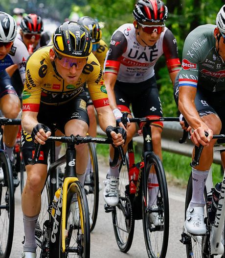 Sam Oomen kan Roglic in geval van nood zelfs zijn fiets meegeven: ‘Het is een eer om met deze ploeg een grote ronde te rijden’