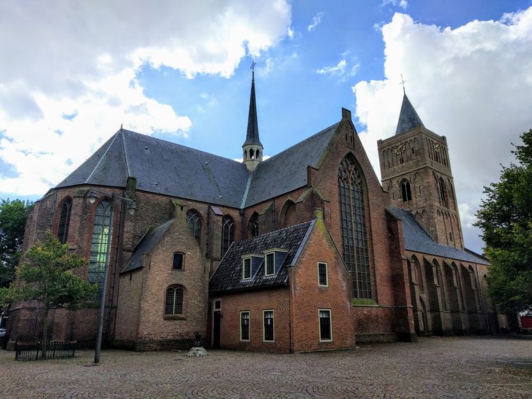 De Oude Sint Jeroenskerk in Noordwijk. Archeologen hebben onder de kerk een schedel gevonden die de relikwie kan zijn van Sint Jeroen. Beeld wikimedia commons
