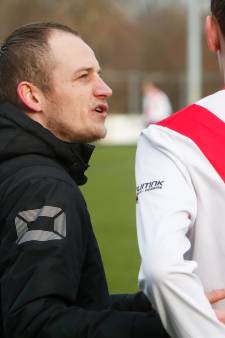 Gigantische verrassing voor Deventer voetbaltrainer: Vince blijkt Lynn