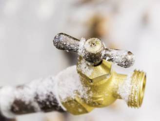 Nachtvorst voorspeld: zo vermijd je schade aan de waterleiding en buitenkraan
