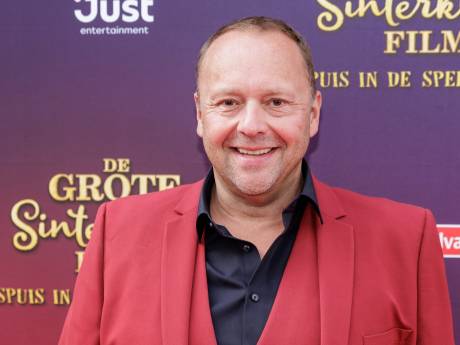 Richard Groenendijk staat stil bij einde Koffietijd en John de Wolf dankt Feyenoorders voor megaspandoek