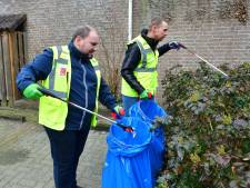 ‘Ik word er verdrietig van, al dat afval, waarom doen mensen dat?’, zegt Eline (9), die meehelpt met de Landelijke Opschoondag