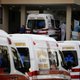 In Mexico-Stad moet zelfs wie aankomt per corona-ambulance achteraan aanschuiven