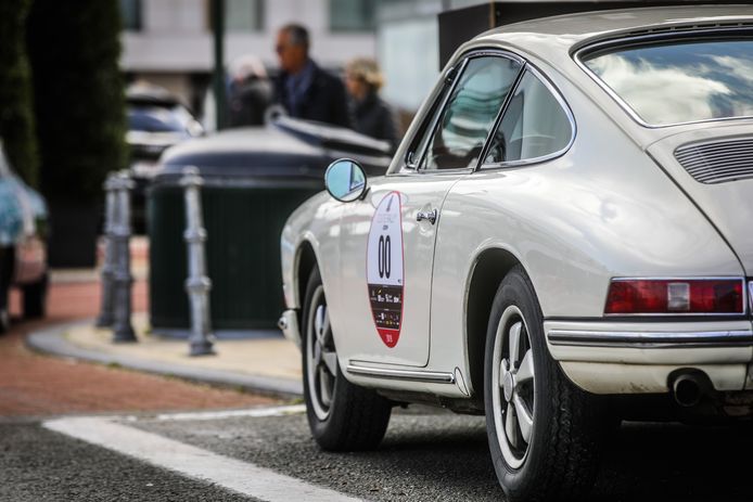 IN BEELD. Oldtimers veroveren Knokke tijdens eerste dag Zoute Grand