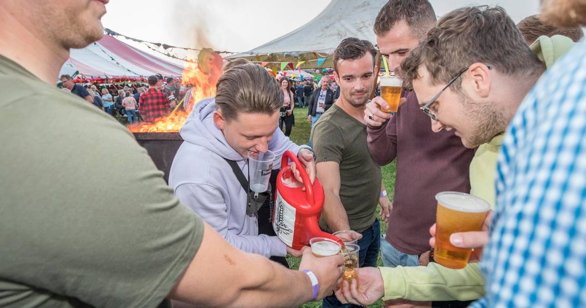 Een gieter bier bestellen of een duik nemen in de ‘corona-ontsmetter’: dat kan alleen op het Stoppel