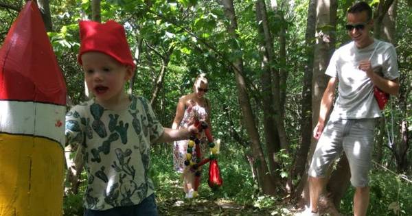 Met Zwarte Piet op zoek naar cadeautjes in Boswachterij Westerschouwen