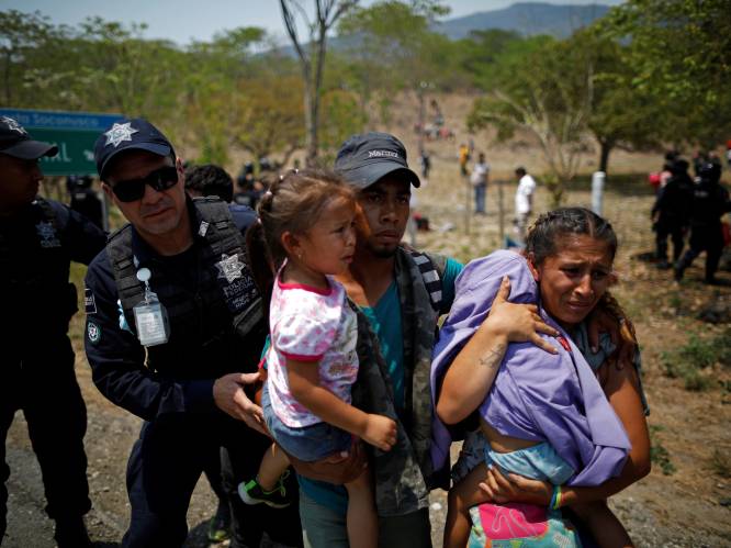 Onder druk van Trump: Mexico zet honderden migranten vast