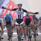 Farrar pakt bloemen in 3e rit, Gilbert blijft leider in Peking