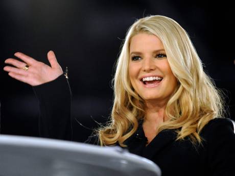 Jessica Simpson woest over bodyshamend artikel Vogue