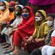 Modeketens laten Bangladesh achter met grote stapels onbetaalde kleding