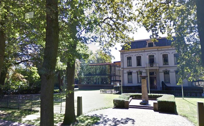 Het gemeentehuis in Brummen. Het inwoneraantal van Brummen steeg in 2021 licht.