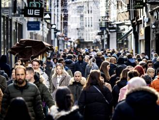 Minder immigratie, meer emigratie: Nederlandse bevolking in eerste kwartaal minder hard gegroeid