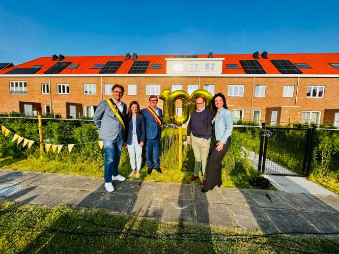 Oostendse Haard viert 100 jaar sociaal wonen met inhuldiging van woonproject. “Woningen werden grondig gerenoveerd én voorzien van zonnepanelen”